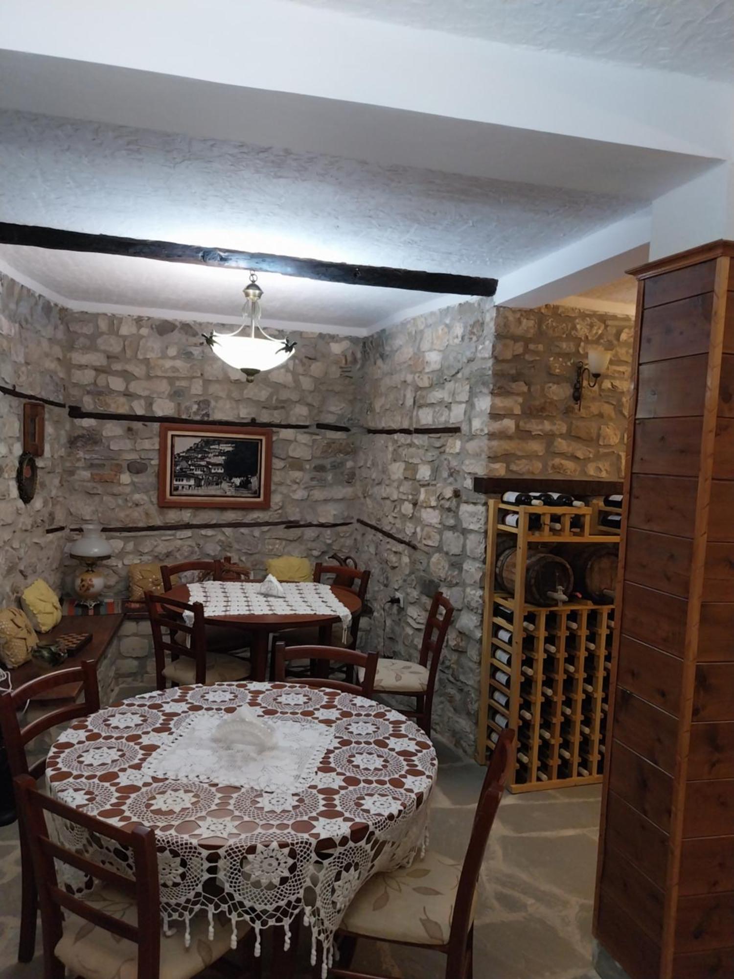 Guest House J.Prifti Berat Exteriér fotografie