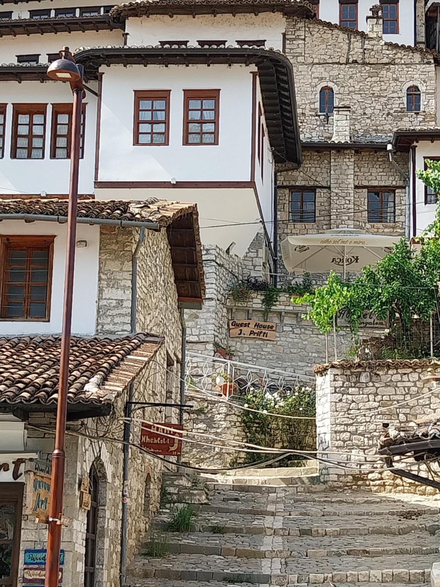 Guest House J.Prifti Berat Exteriér fotografie