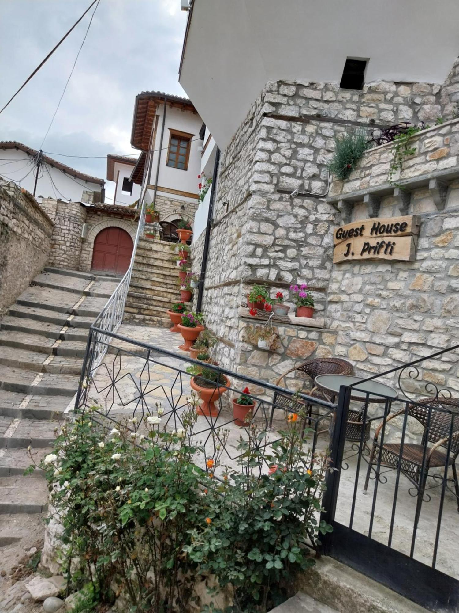Guest House J.Prifti Berat Exteriér fotografie
