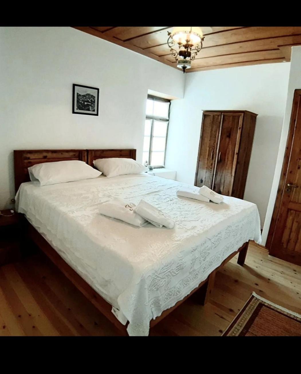 Guest House J.Prifti Berat Exteriér fotografie